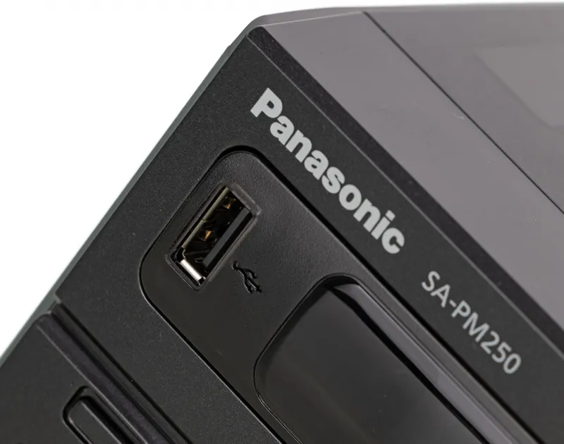 Микросистема Panasonic SC-PM250EG-K черный 20Вт CD CDRW FM USB BT
