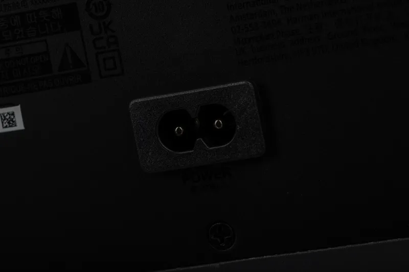 Саундбар JBL Bar 5.1 5.1 250Вт+300Вт черный