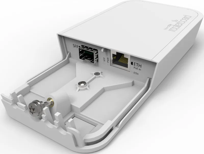 Медиаконвертер MikroTik Fiber to Copper Converter in Outdoor enclosure, poe injector, power supply