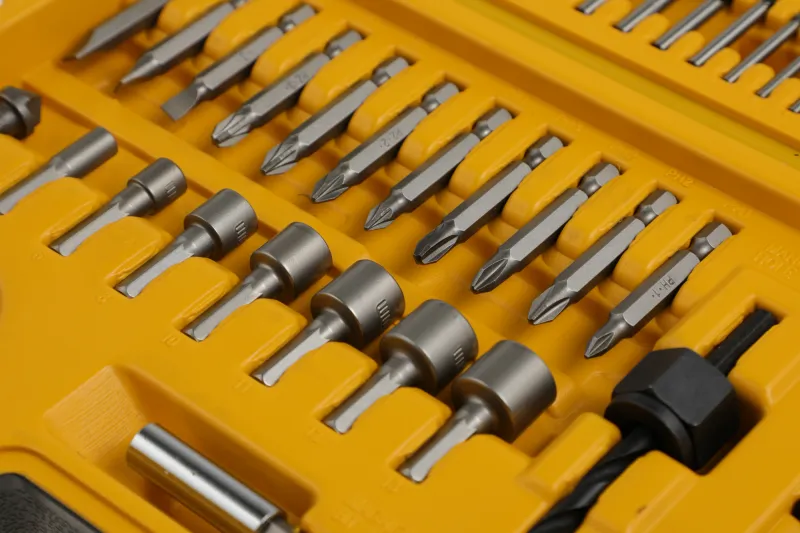 Набор бит и сверл DeWalt DT71563-QZ по дер/мет/бет (100пред.) для шурупов/дрелей/перф