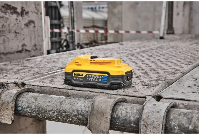 Батарея аккумуляторная DeWalt XR 18В 5Ач Li-Ion (DCBP518-XJ)