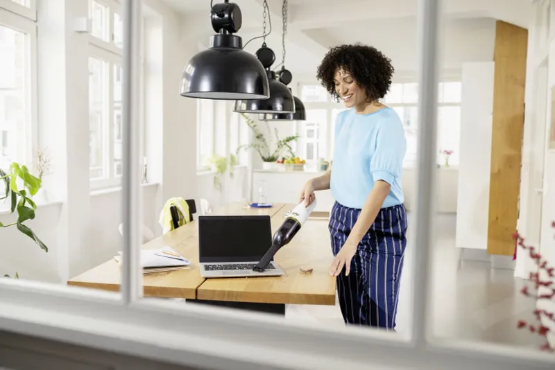 Пылесос ручной Karcher CVH 2 70Вт белый