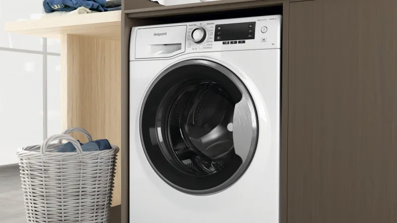 Стиральная машина Hotpoint NSD 6239 S VE RU класс: A-30% загр.фронтальная макс.:6кг белый