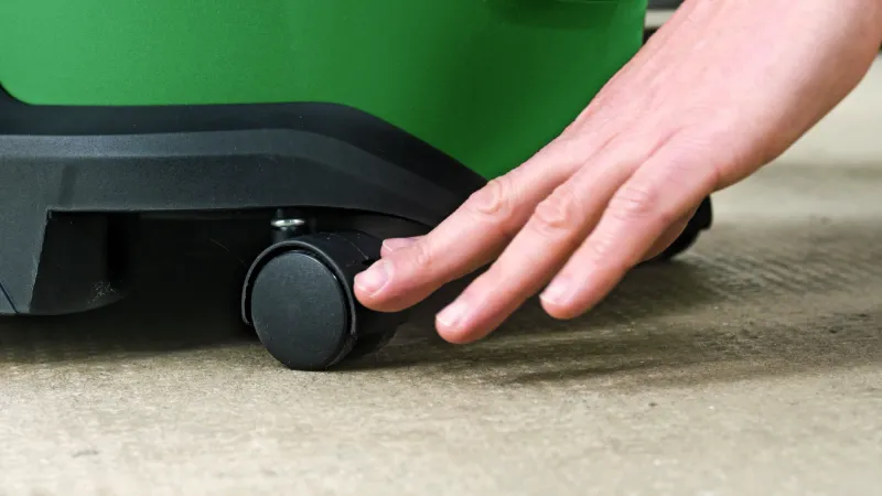 Строительный пылесос Bosch UniversalVac15 1000Вт (уборка: сухая/влажная) зеленый