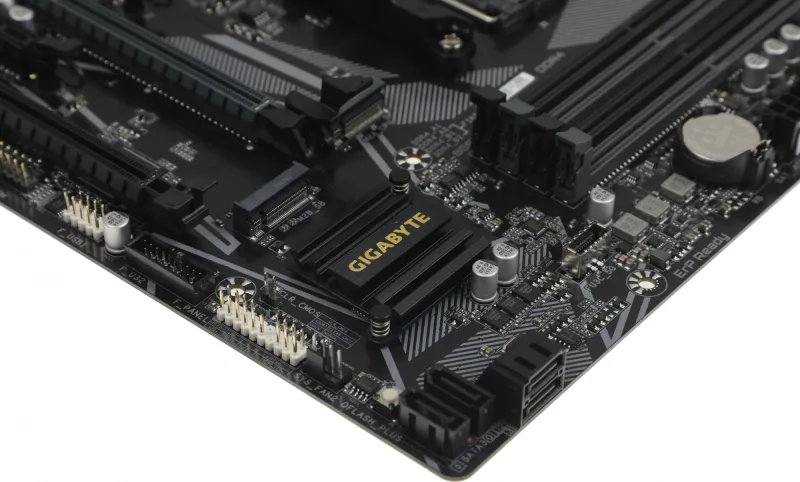 Материнская плата Gigabyte B550M DS3H AC R2 Soc-AM4 AMD B550 4xDDR4 mATX AC`97 8ch(7.1) GbLAN RAID+HDMI+DP