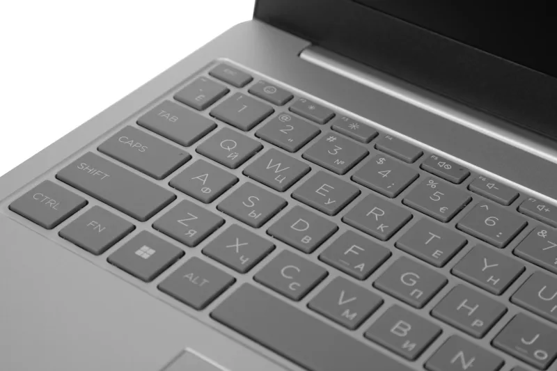 Ноутбук HP 15-fc0165nia Ryzen 3 7320U 8Gb SSD512Gb AMD Radeon Graphics 610M 15.6" IPS FHD (1920x1080) FreeDOS silver WiFi BT Cam (BA5K9EA)