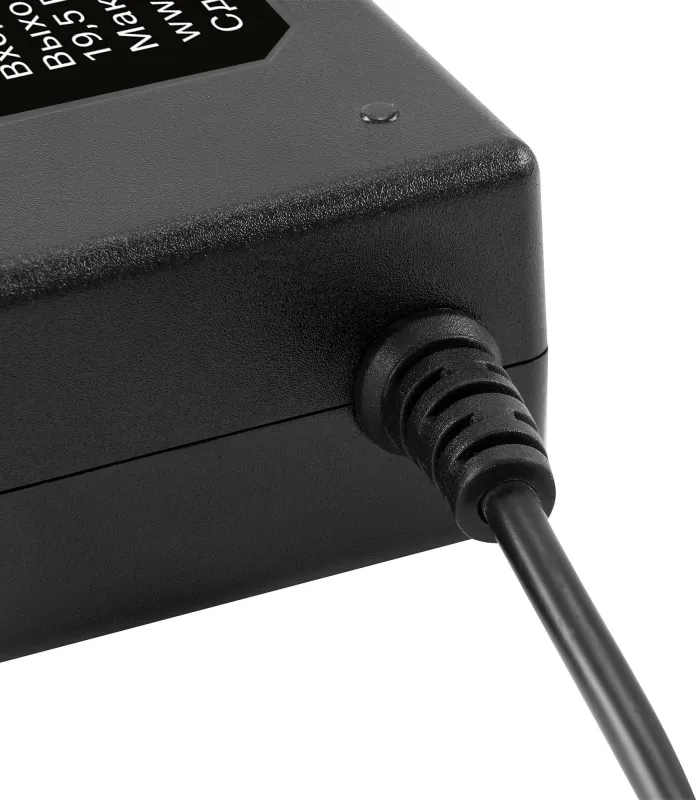 Блок питания Digma DM-A90 автоматический 90W 18.5V-20V 4-коннект. 4.9A от бытовой электросети