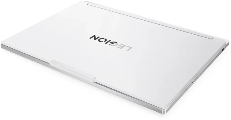 Ноутбук Lenovo Legion 7 16IAX10 Core Ultra 9 275HX 32Gb SSD1Tb NVIDIA GeForce RTX 5070 8Gb 16" OLED WQXGA (2560x1600) без ОС white WiFi BT Cam (83KY0054RK)