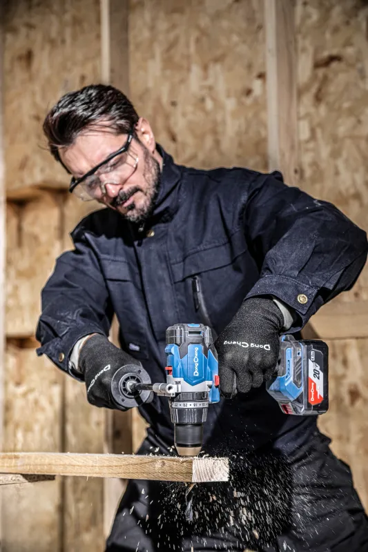 Дрель-шуруповерт DongCheng DCJZ06-13 аккум. патрон:быстрозажимной (кейс в комплекте) (DCJZ06-13(TYPE EM))