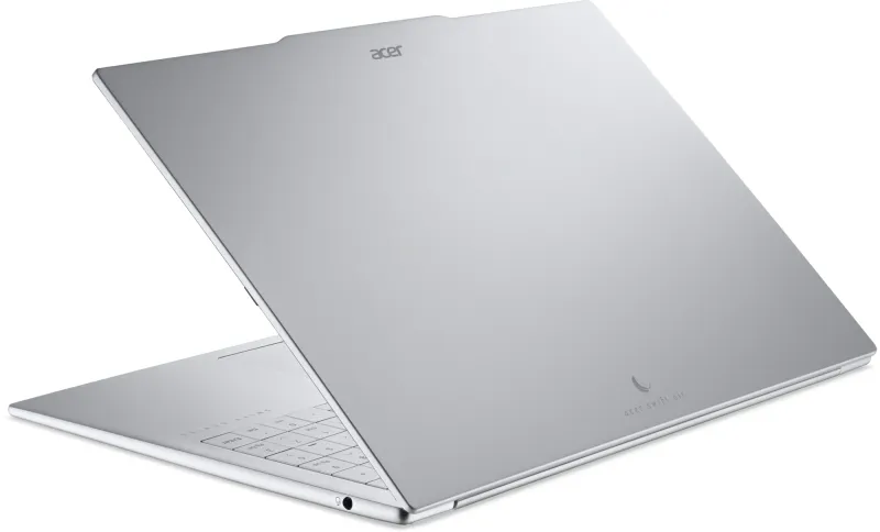 Ноутбук Acer SFA16-61M-R8TC Ryzen AI 5 330 16Gb SSD1Tb AMD Radeon 16" OLED WUXGA (1920x1200) без ОС silver WiFi BT Cam (NX.DJBCD.001)